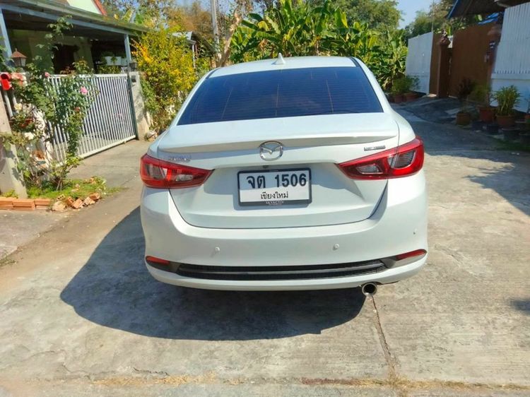 Mazda Mazda 2 2022 1.3 Skyactiv-G Sedan เบนซิน เกียร์อัตโนมัติ ขาว รูปที่ 2