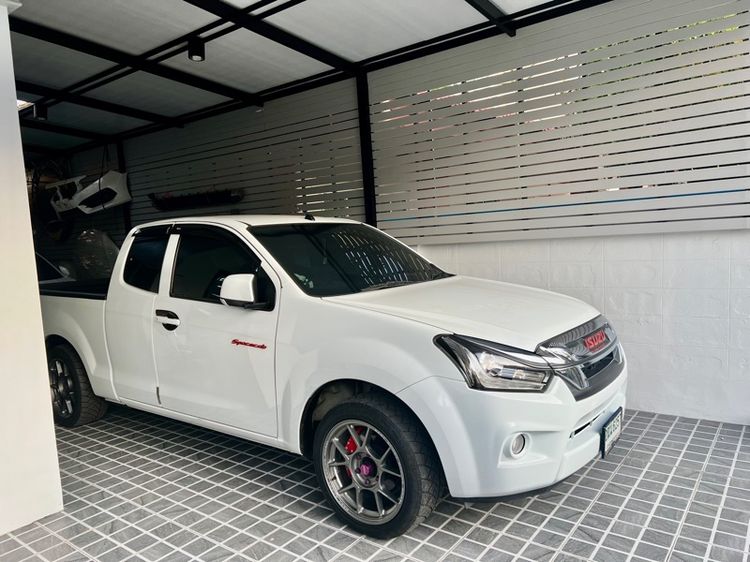 Isuzu D-MAX 2018 1.9 L Pickup ดีเซล ไม่ติดแก๊ส เกียร์ธรรมดา ขาว รูปที่ 2