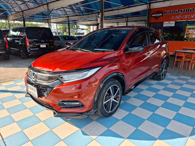 รถ Honda HR-V 1.8 RS สี แดง