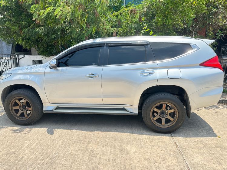 Mitsubishi Pajero Sport 2016 2.4 GT Plus Utility-car ดีเซล เกียร์อัตโนมัติ บรอนซ์เงิน รูปที่ 3