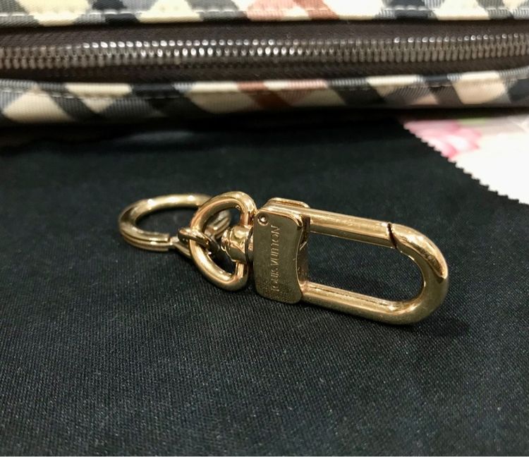 Louis Vuitton แท้ ตัวต่อสายกระเป๋า รูปที่ 4