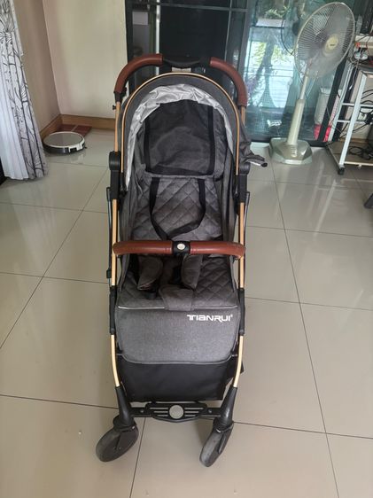 รถเข็นเด็ก 