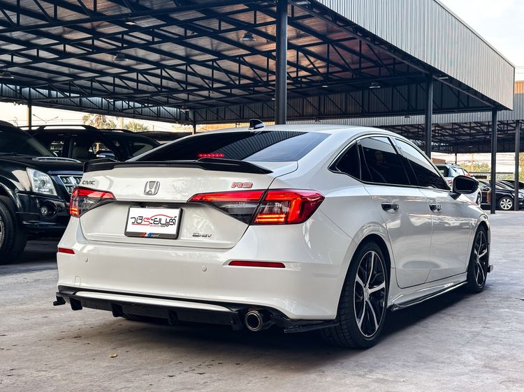 Honda Civic 2023 2.0 eHEV RS Sedan ไฮบริด เกียร์อัตโนมัติ ขาว รูปที่ 4