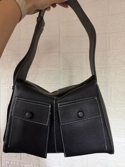 Used like new กระเป๋าหนัง แบรนด์ Gaia Shoulder bag 