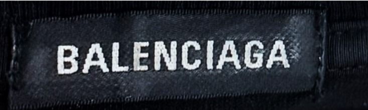 BALENCIAGA  Wavy Logo T-Shirt รูปที่ 2