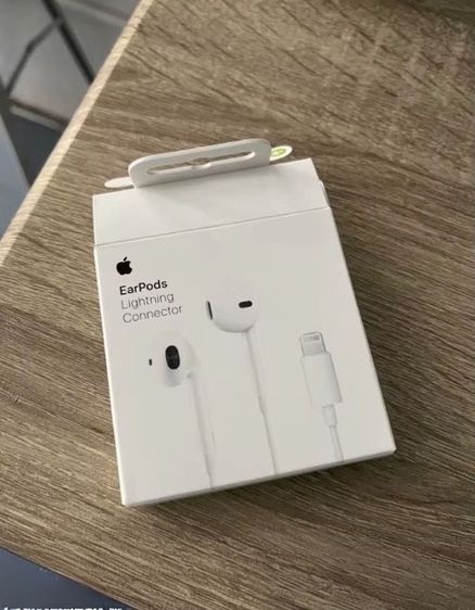 หูฟังไอโฟน  Apple Earpods Lightning

(มือสองใช้งานปกติ)ครบกล่อง รูปที่ 3