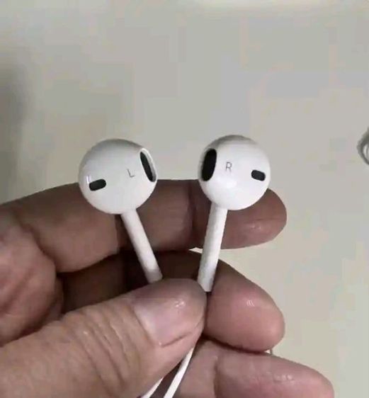 หูฟังไอโฟน  Apple Earpods Lightning

(มือสองใช้งานปกติ)ครบกล่อง รูปที่ 7