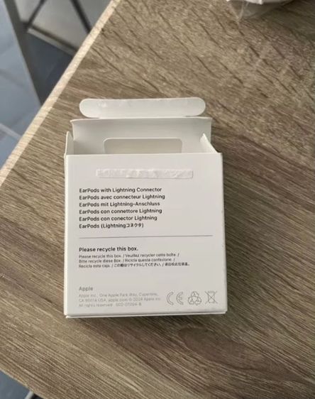 หูฟังไอโฟน  Apple Earpods Lightning

(มือสองใช้งานปกติ)ครบกล่อง รูปที่ 4