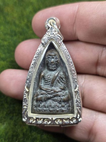 พระหลวงปู่ทวดวัดช้างให้เก่าๆ