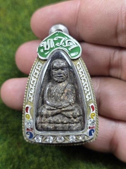 พระหลวงปู่ทวดเนื้อว่านวัดช้างให้เก่าๆ