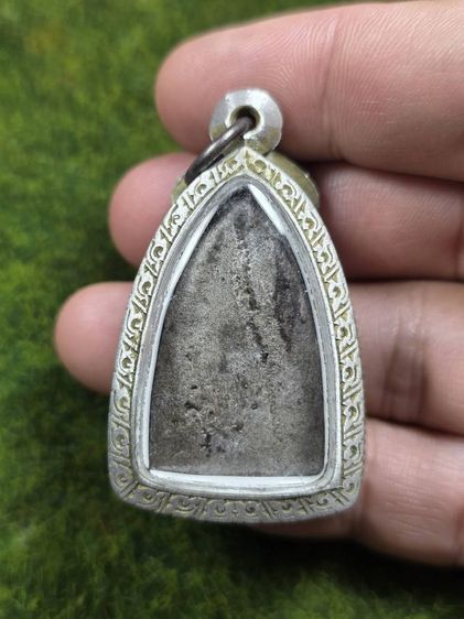 พระหลวงปู่ทวดเนื้อว่านวัดช้างให้เก่าๆ รูปที่ 2