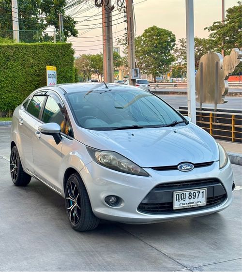 Ford Fiesta 2010 1.6 Trend Sedan เบนซิน ไม่ติดแก๊ส เกียร์อัตโนมัติ บรอนซ์เงิน รูปที่ 3
