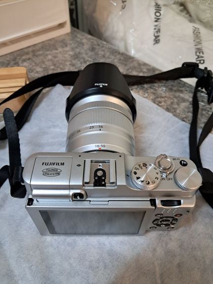 FUJIFILM  X - A2  กล้องดิจิตอล พร้อมเลนส์ จอ 3 นิ้ว ปรับได้ กล้อง 16.3 ล้าน WiFi ในตัว สภาพสวย เหมือนใหม่ ไม่มีตำหนิ  อุปกรณ์แท้ ครบ 8,900.- รูปที่ 5