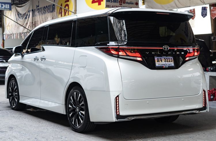 Toyota Vellfire 2025 2.4 Z Van เบนซิน ไม่ติดแก๊ส เกียร์อัตโนมัติ ขาว รูปที่ 3