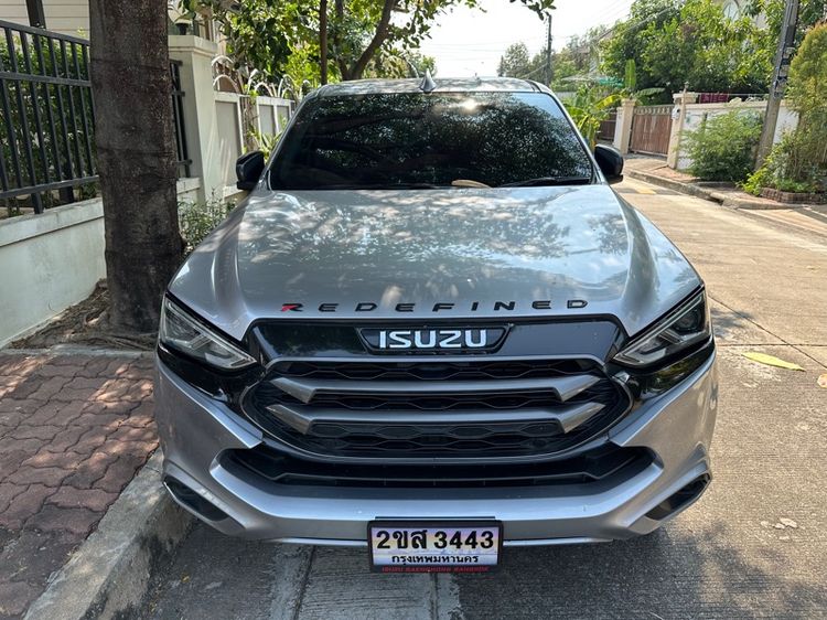 รถ Isuzu MU-X 1.9 Active 2WD สี บรอนซ์เงิน