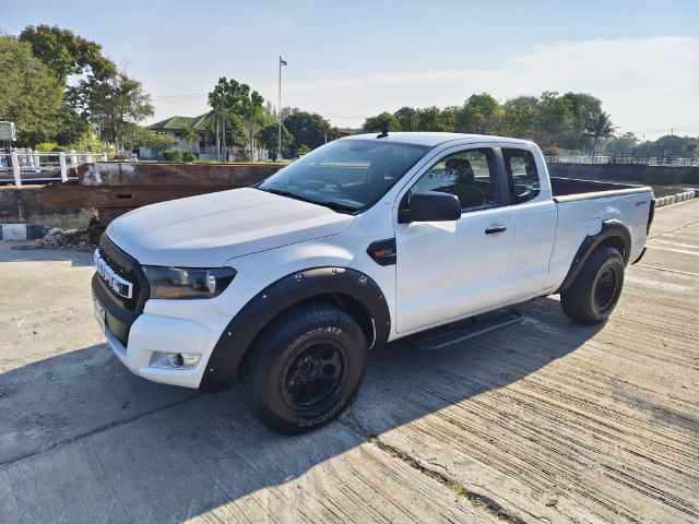 Ford Ranger 2018 2.2 Hi-Rider XL Plus ดีเซล เกียร์ธรรมดา ขาว รูปที่ 2
