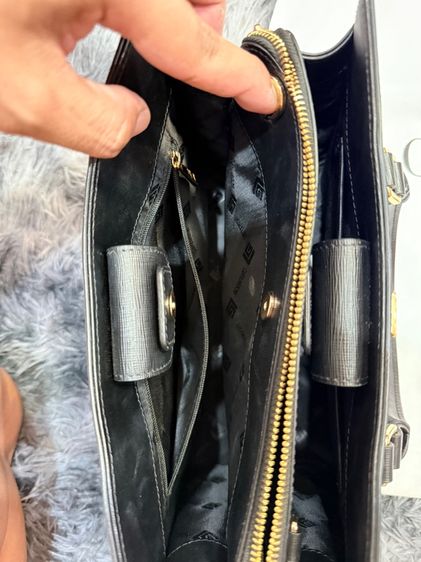 GUY LAROCHE แท้ มือสอง รูปที่ 6