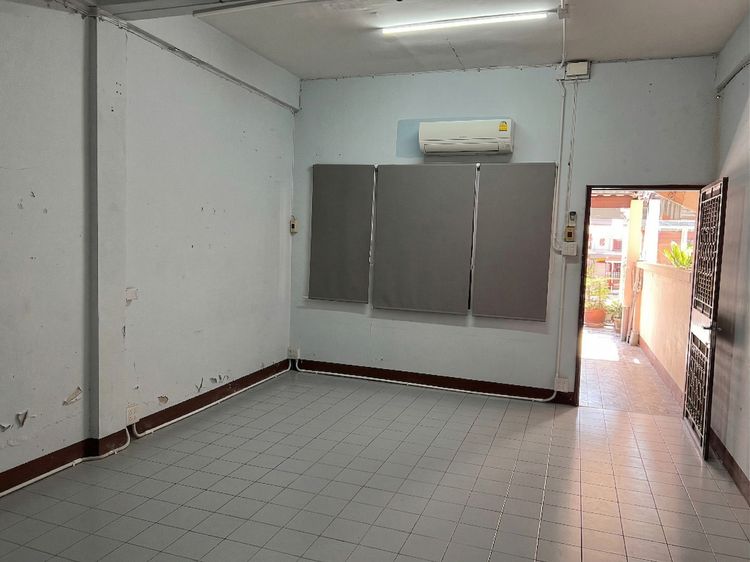 ไม่มี ให้เช่าทาวน์เฮ้าส์ 2 ชั้น ซอยประชาราษฎร์ 16ทับ1 ใกล้ Big C ติวานนท์ MRT แยกติวานนท์ โรงพยาบาลพระนั่งเกล้า รูปที่ 3