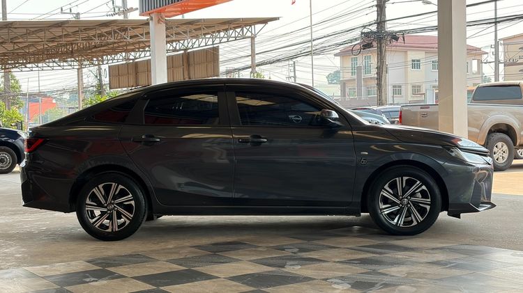 Toyota Yaris ATIV 2023 1.2 Sport Sedan เบนซิน ไม่ติดแก๊ส เกียร์อัตโนมัติ เทา รูปที่ 4