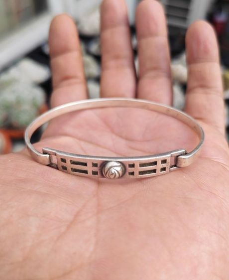 สร้อยข้อมือ กำไลเงินแท้​ งานเก่า​ Made​ In​ England​ หายากมาก​ ราคาแบ่งปันครับ