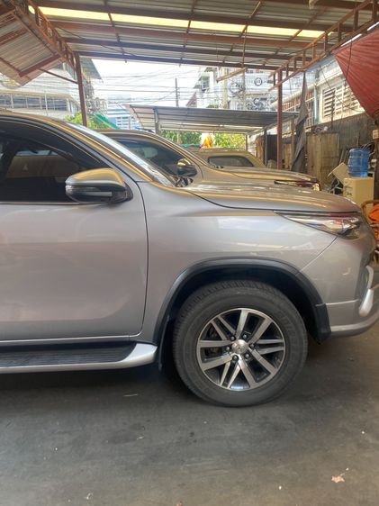 Toyota Fortuner 2020 2.4 V Utility-car ดีเซล ไม่ติดแก๊ส เกียร์อัตโนมัติ บรอนซ์เงิน รูปที่ 2