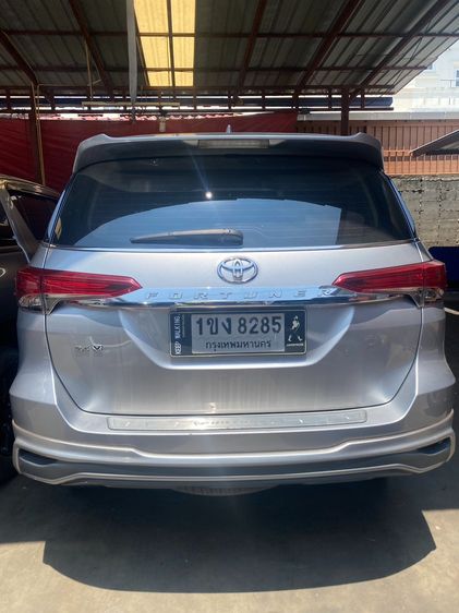 Toyota Fortuner 2020 2.4 V Utility-car ดีเซล ไม่ติดแก๊ส เกียร์อัตโนมัติ บรอนซ์เงิน รูปที่ 4