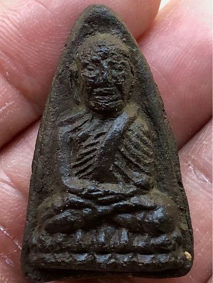 พระผงเก่าหลวงปู่ทวดคะ รูปที่ 4