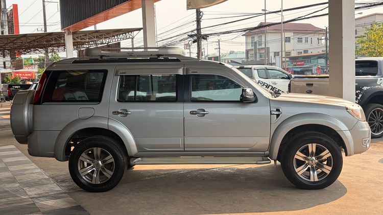 Ford Everest 2010 3.0 LTD TDCI 4WD Utility-car ดีเซล ไม่ติดแก๊ส เกียร์อัตโนมัติ บรอนซ์เงิน รูปที่ 4