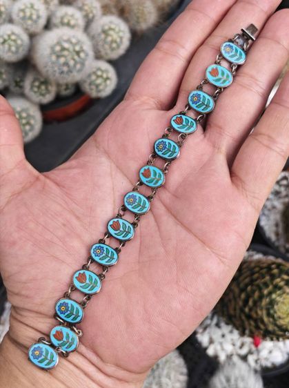 สร้อยข้อมือเงินแท้​ ลงยา​ งานเก่า​ ไม่ต้องไปหาอีกเส้นครับ​ สวยมาก​ ราคาแบ่งปันครับ รูปที่ 3