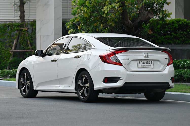Honda Civic 2019 1.5 Turbo RS Sedan เบนซิน ไม่ติดแก๊ส เกียร์อัตโนมัติ ขาว รูปที่ 3