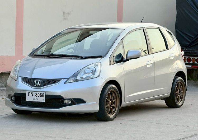 รถ Honda Jazz 1.5 SV i-VTEC สี เทา