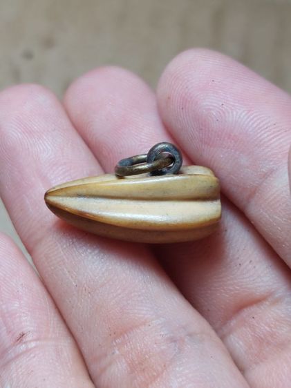 เครื่องรางมะเฟืองหลวงพ่อพักวัดโบสถ์อ่างทอง