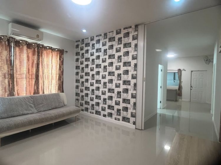 อื่นๆ มีบางส่วน 2015 บ้านเดี่ยว พร้อมอยู่ รูปที่ 2