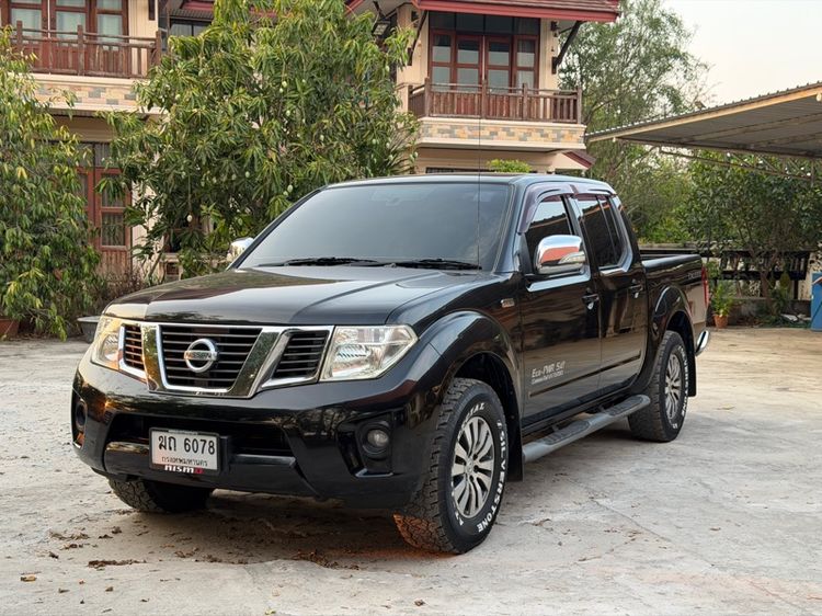 รถ Nissan Navara 2.5 Calibre LE สี ดำ