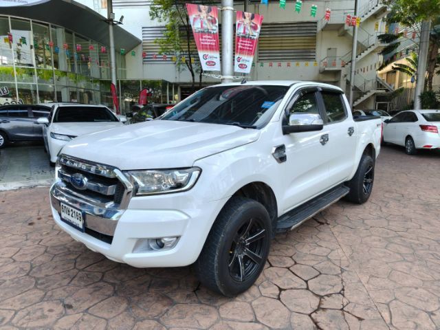 รถ Ford Ranger 2.2 Hi-Rider XLT สี ขาว