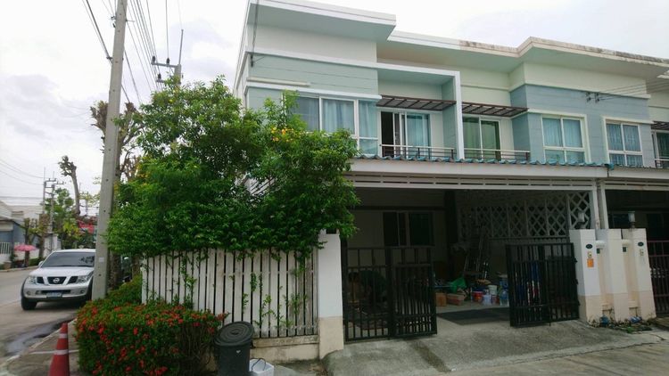 ทาวเฮ้าส์ หลังมุม หมู่บ้านศุภลัย โนโววิล คลอง5