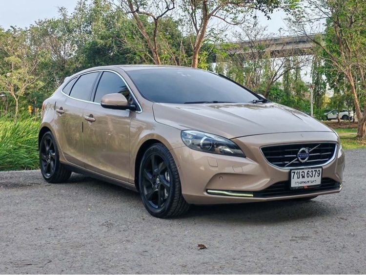 Volvo V40 2014 2.0 Sedan เบนซิน ไม่ติดแก๊ส เกียร์อัตโนมัติ น้ำตาล รูปที่ 2