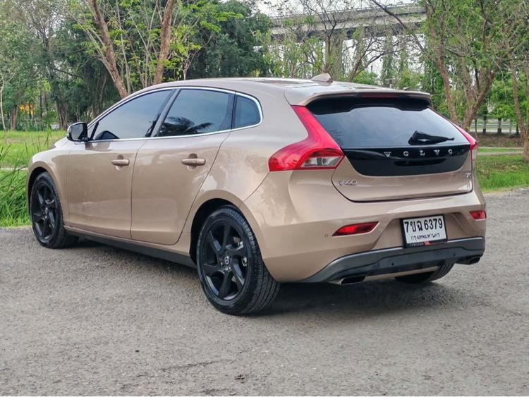 Volvo V40 2014 2.0 Sedan เบนซิน ไม่ติดแก๊ส เกียร์อัตโนมัติ น้ำตาล รูปที่ 4