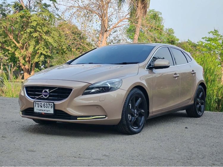 Volvo V40 2014 2.0 Sedan เบนซิน ไม่ติดแก๊ส เกียร์อัตโนมัติ น้ำตาล รูปที่ 3
