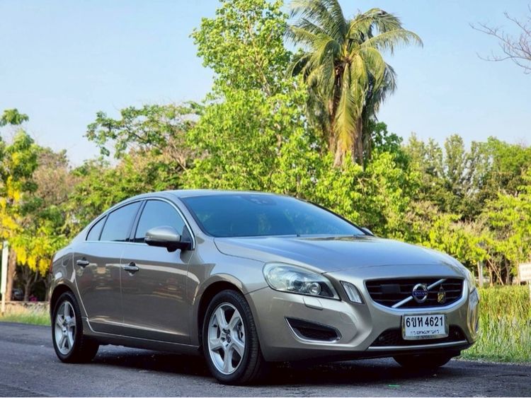 รถ Volvo S60 1.6 Drive สี น้ำตาล