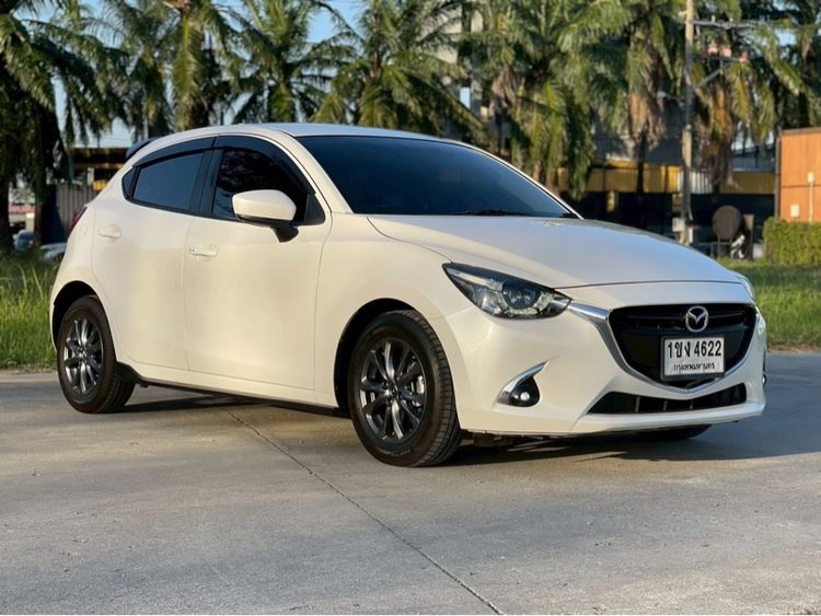 Mazda Mazda 2 2020 1.3 High Plus Sedan เบนซิน ไม่ติดแก๊ส เกียร์อัตโนมัติ ขาว รูปที่ 4