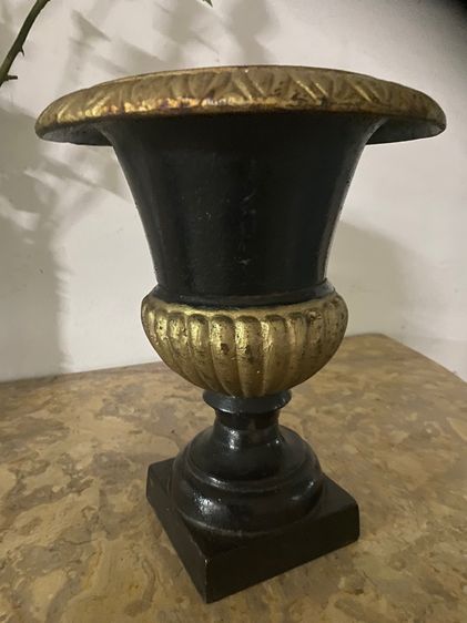 แจกันเหล็กหล่อ รูปที่ 2