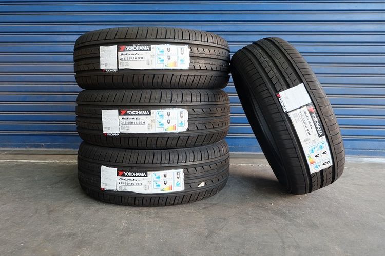 📌 ยางใหม่ Yokohama รุ่น BluEarth-ES ES32 ขนาด 215 55R16 ปี25