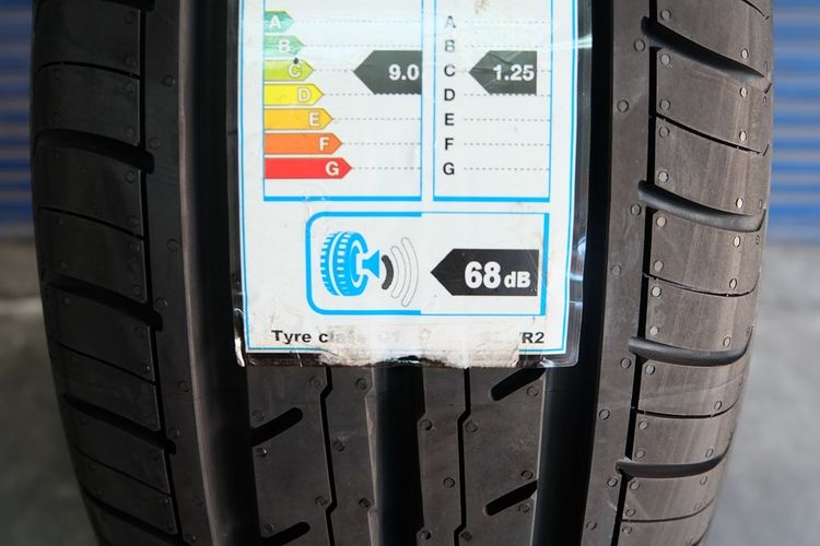 📌 ยางใหม่ Yokohama รุ่น BluEarth-ES ES32 ขนาด 215 55R16 ปี25 รูปที่ 3