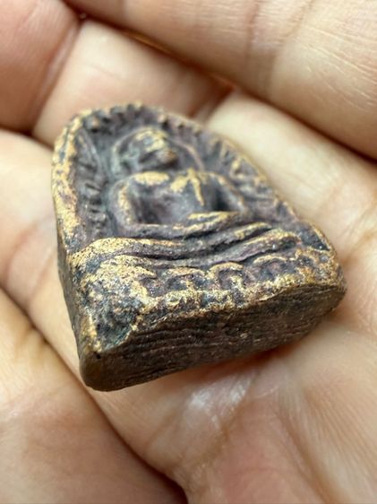 มีกูไว้ไม่จนพระซุ้มกอมีกนกเนื้อเก่าตามกาลเวลา600ปีเเร่ดอกมาขามเต็มองค์ คราบรารักษ์เก่าๆ พระเก่าๆเหมาๆบ้านๆ รูปที่ 9