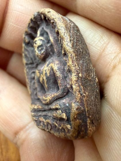 มีกูไว้ไม่จนพระซุ้มกอมีกนกเนื้อเก่าตามกาลเวลา600ปีเเร่ดอกมาขามเต็มองค์ คราบรารักษ์เก่าๆ พระเก่าๆเหมาๆบ้านๆ รูปที่ 7