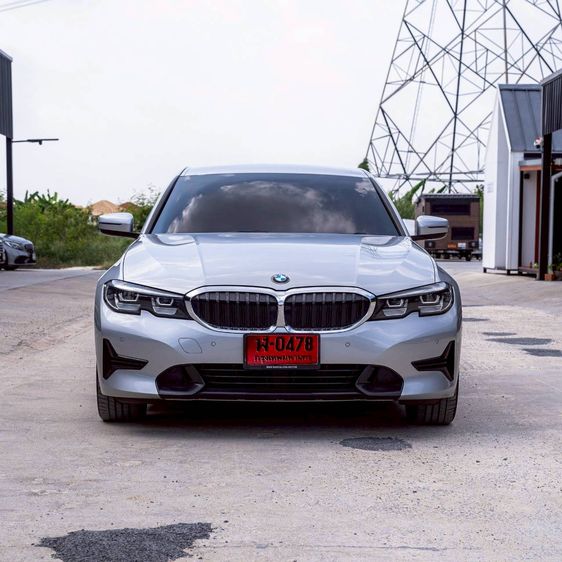 BMW Series 3 2021 320d ดีเซล เทา รูปที่ 2
