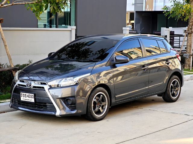 Toyota Yaris 2015 1.2 J Sedan เบนซิน ไม่ติดแก๊ส เกียร์อัตโนมัติ เทา รูปที่ 3
