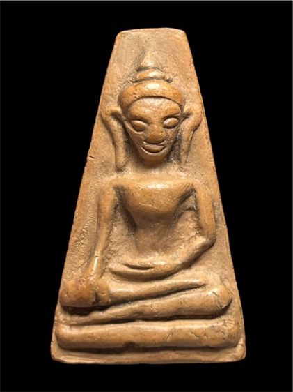 พระผงสุพรรณหลวงพ่อกวย เนื้อดิน