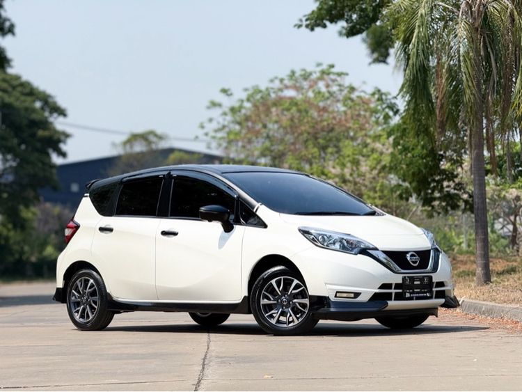 Nissan Note 2020 1.2 VL Utility-car เบนซิน เกียร์อัตโนมัติ ขาว รูปที่ 3